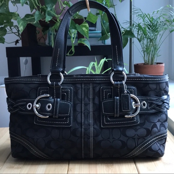 Coach Handbags - 🔥FINAL PRICE🔥Coach Signature Collection Shoulder